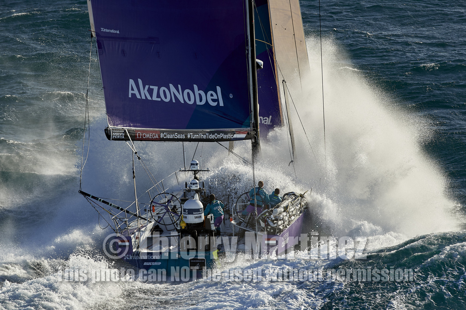 THM-17_105264_VOR-LISBON-LEG2start