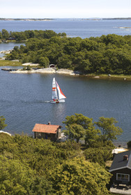 03_3165D  © Th.Martinez,STOCKHOLM ARCHIPELAGO-SWEDEN9 07 03-Archipelago Raid (2003)  Leg 2.JOBMAN arriving at RODLOGA check point.