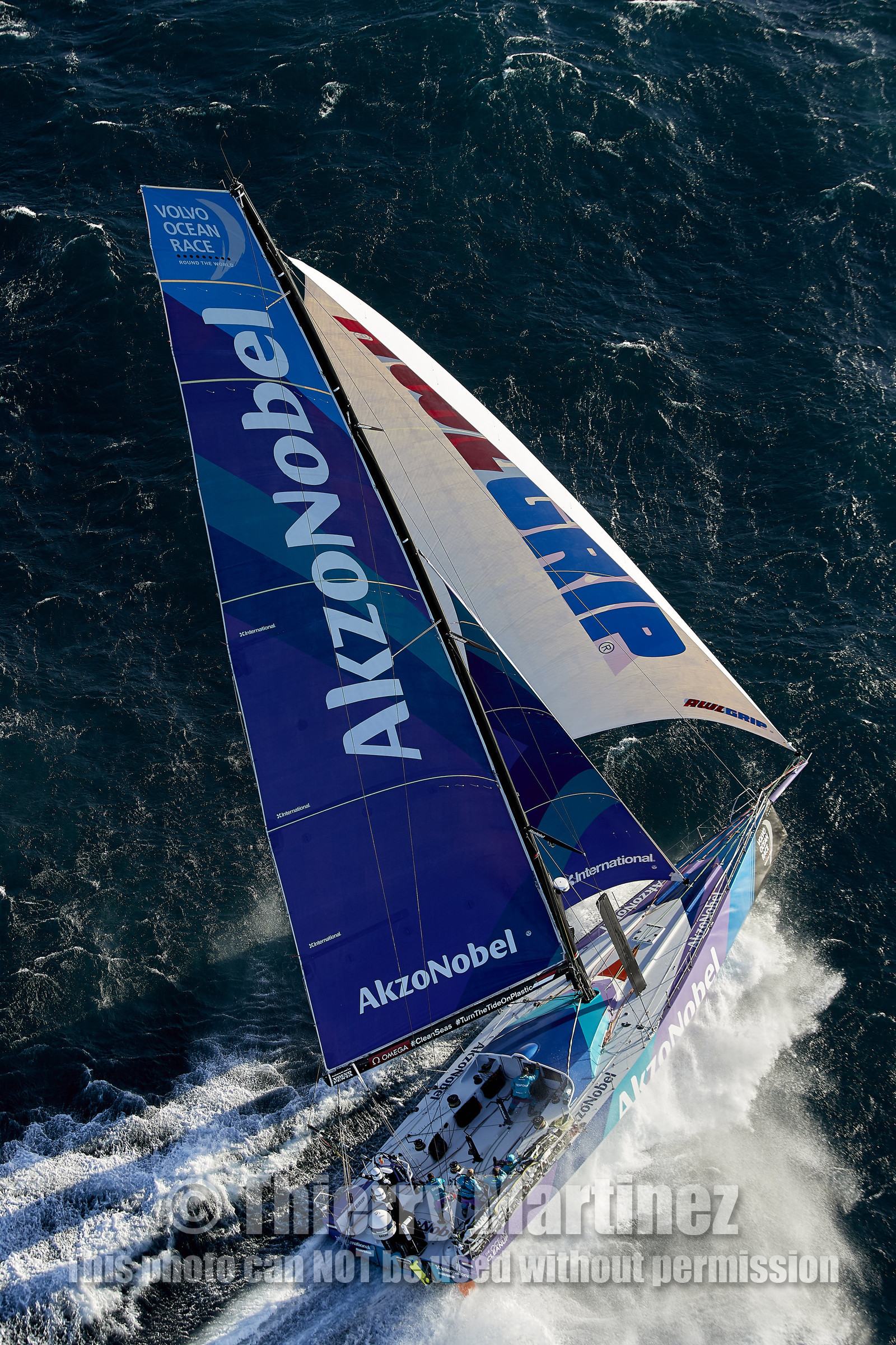 THM-17_105364_VOR-LISBON-LEG2start