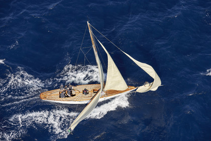 THM-21_23115_VOILES ST TROPEZ DAY 2 HELI