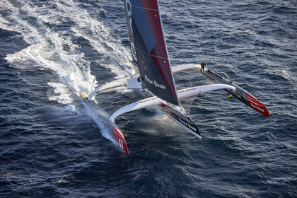 « ULTIM ACTUAL LEADER , Skipper Yves Le Blevec.