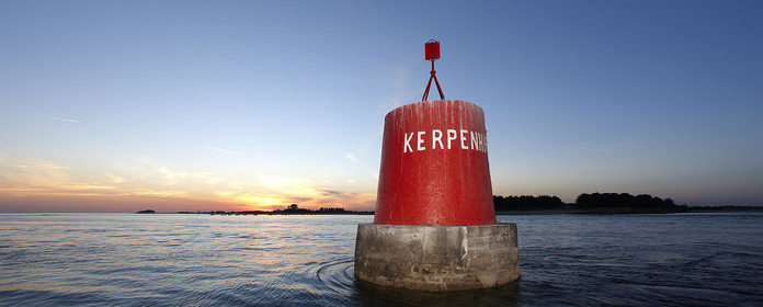 12_15027 GOLFE DU MORBIHAN