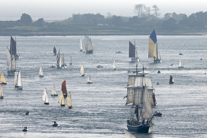 Semaine du Golfe 2015. Parade d'arrivée de la flotte.