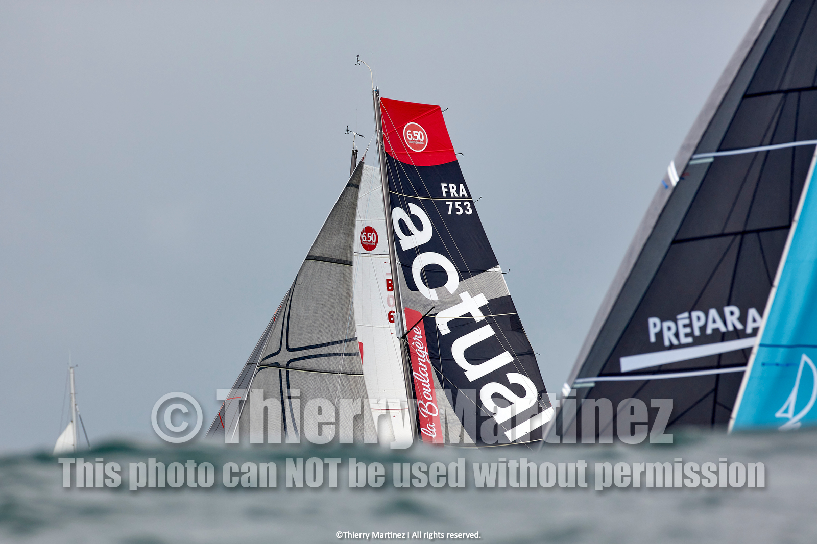23_22391   © Thierry Martinez. LES SABLES D'OLONNE, 85 - FRANCE 25 septembre 2023.Départ MINI TRANSAT 2023. Départ du Dimanche 24 septembre retardé au Lundi 25 Sept .Les Sables d’Olonne (FRA)    Santa Cruz de la Palma ( Canaries)    St François ( Guadeloupe): 4050 NM.