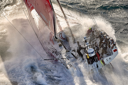 THM-17_107620_VOR-LISBON-LEG2start