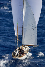 THM-21_22939_VOILES ST TROPEZ DAY 2 HELI