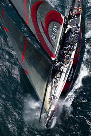 03_0903D © Th.Martinez. Auckland   New Zealand. 15 02 03 America's Cup Day 1.Alinghi (SUI64) vs Team New Zealand (NZL82) SUI64