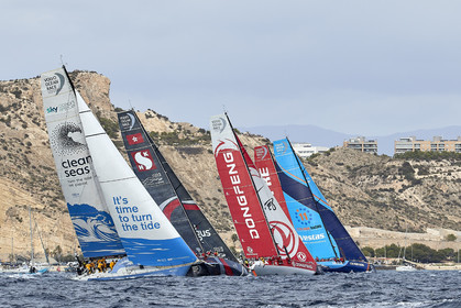 THM-17_094783-VOR ALICANTE-LEG1 START