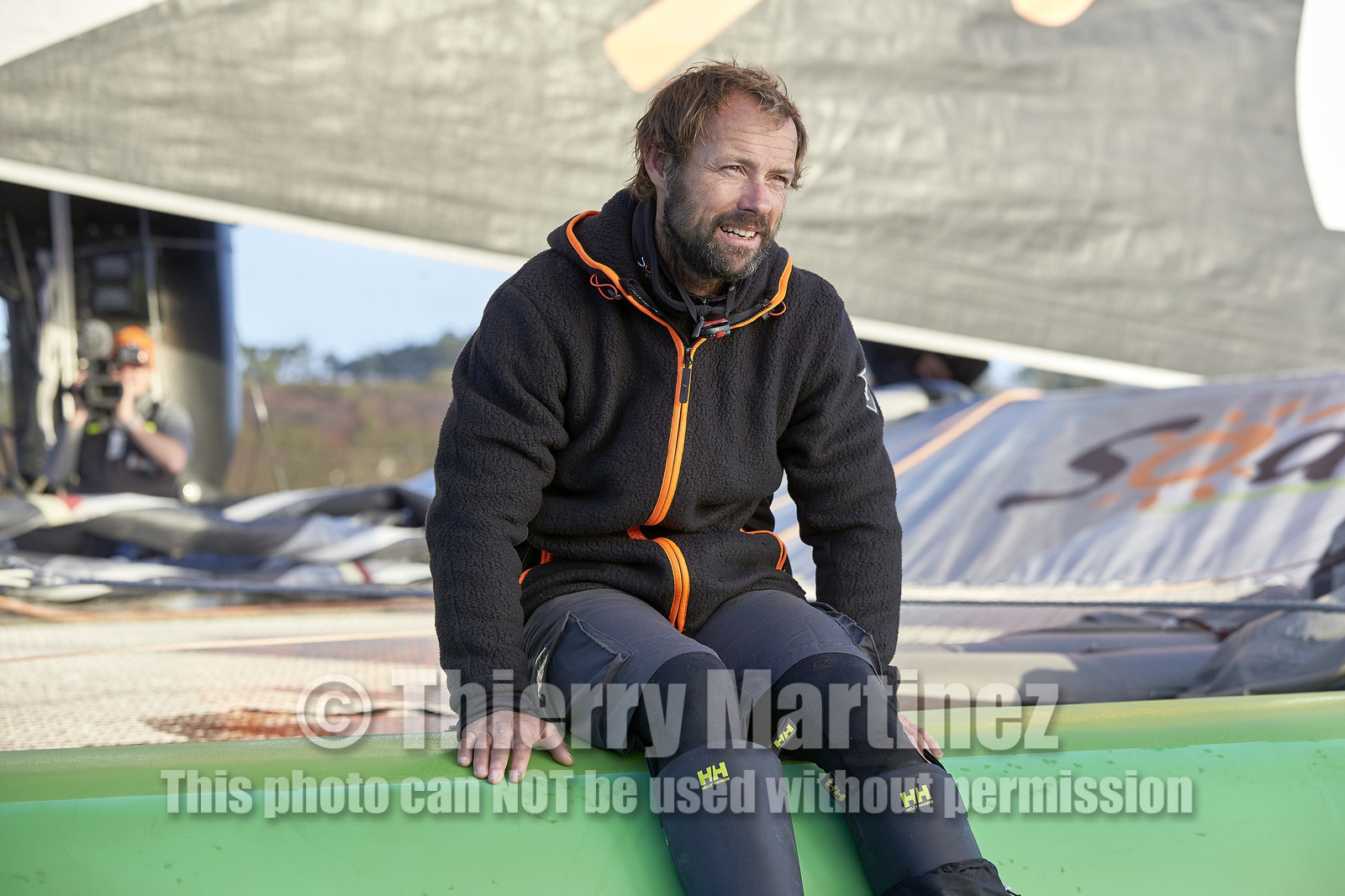 Single-handed sailing round the world record .