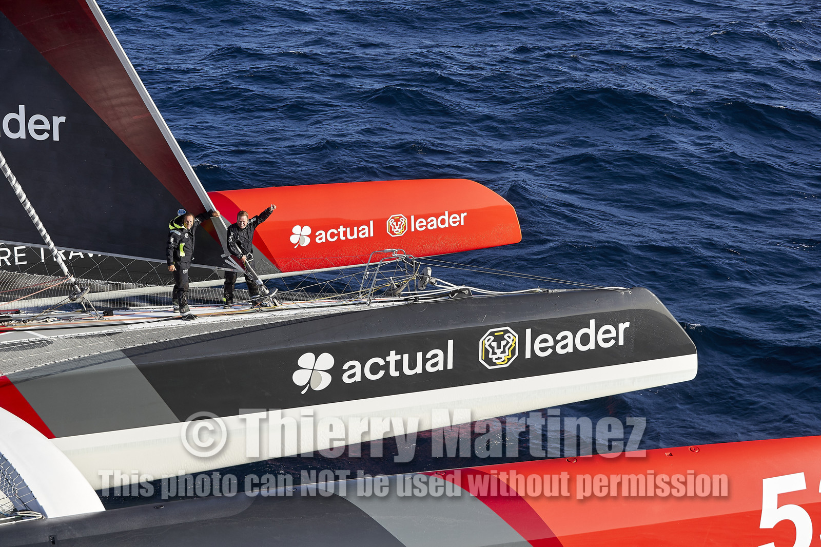 « ULTIM ACTUAL LEADER , Skipper Yves Le Blevec.