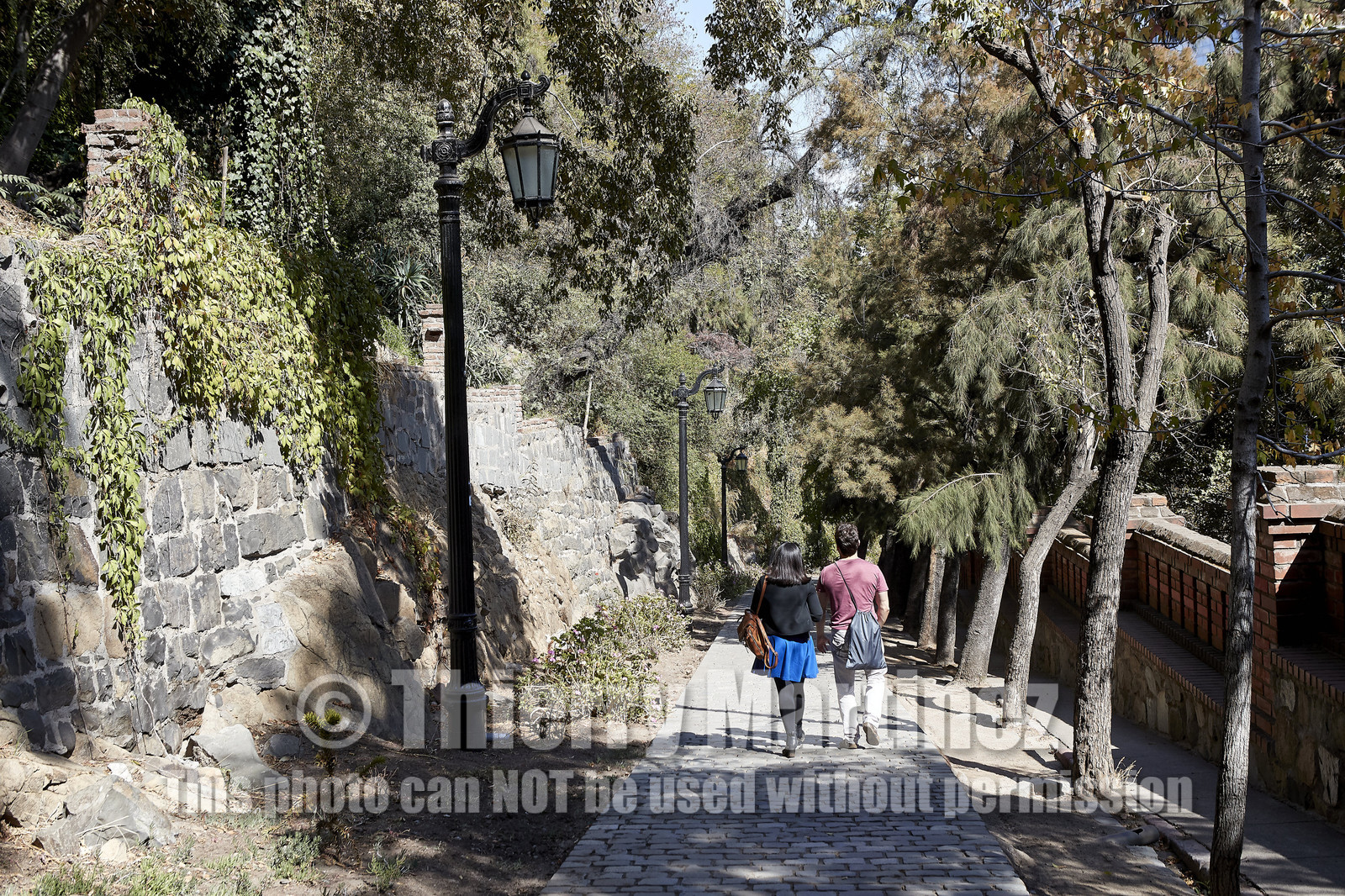 THM-18_041688_SANTIAGO