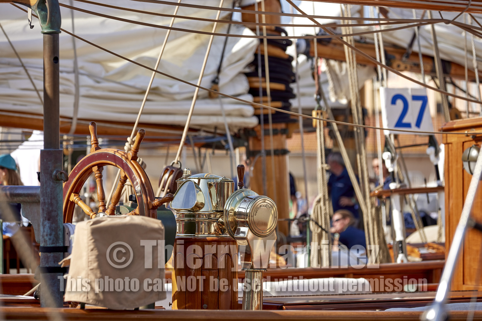 THM-21_23943_VOILES ST TROPEZ