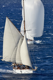 THM-21_22944_VOILES ST TROPEZ DAY 2 HELI