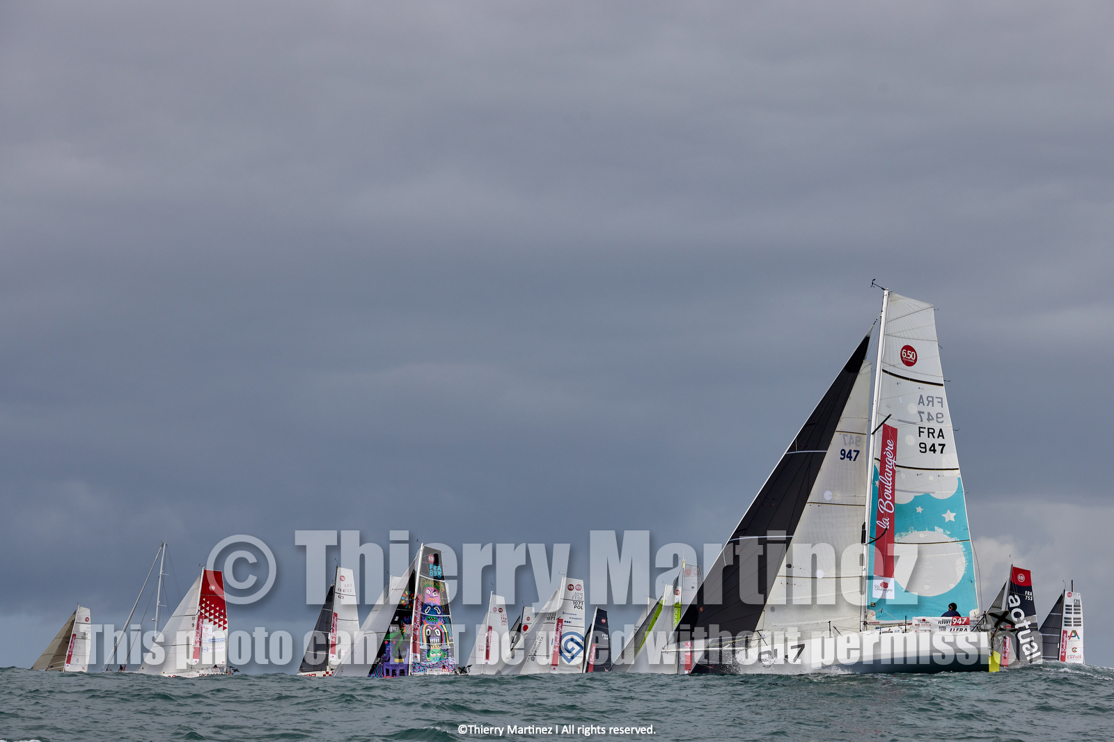 23_21851   © Thierry Martinez. LES SABLES D'OLONNE, 85 - FRANCE 25 septembre 2023.Départ MINI TRANSAT 2023. Départ du Dimanche 24 septembre retardé au Lundi 25 Sept .Les Sables d’Olonne (FRA)    Santa Cruz de la Palma ( Canaries)    St François ( Guadeloupe): 4050 NM.