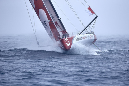16_40193  ©Th.Martinez Sea&Co.  ILE DE GROIX - - FRANCE. 3 Août 2016. .Tanguy De Lamotte (FRA), a bord de l'IMOCA Initiatives-Coeur au large de l'Ile de Groix (FRA) en préparation du Vendée Globe 2016-17.