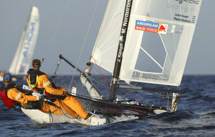 03_3113D  © Th.Martinez,STOCKHOLM ARCHIPELAGO SWEDEN, 9 07 03-Archipelago Raid (2003)  Day 3..Team NOKIA-Kempff  Magnus Nordstrom (SWE)& Joakim Kempff (SWE).