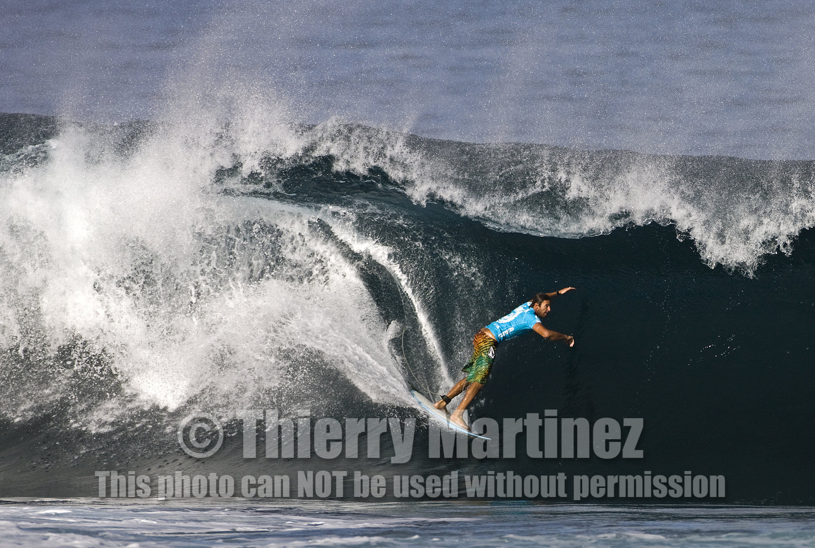2011 VOLCOM PIPE PRO  ( Surf contest) at Banzai Pipeline Beach, North Shore - Oahu - Hawaii.