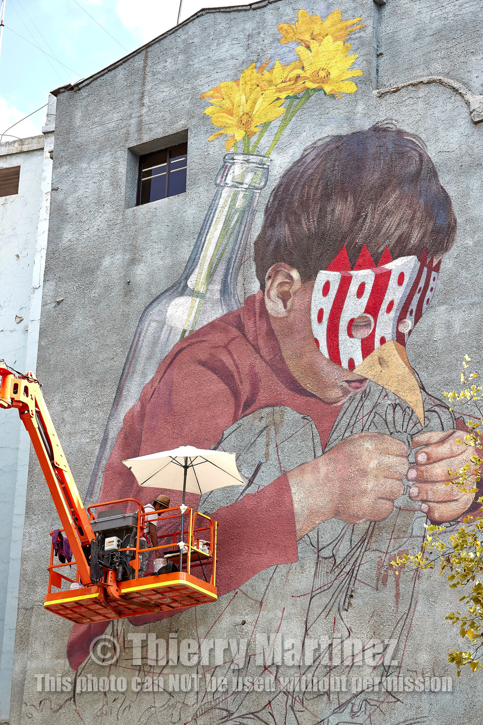 THM-18_041796_SANTIAGO