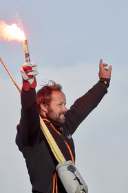 Single-handed sailing round the world record .