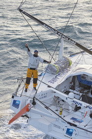 THM-17_000768_VendeeGlobeFinish