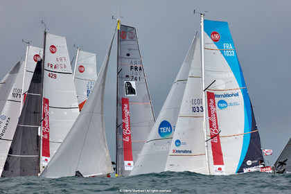 23_22415   © Thierry Martinez. LES SABLES D'OLONNE, 85 - FRANCE 25 septembre 2023.Départ MINI TRANSAT 2023. Départ du Dimanche 24 septembre retardé au Lundi 25 Sept .Les Sables d’Olonne (FRA)    Santa Cruz de la Palma ( Canaries)    St François ( Guadeloupe): 4050 NM.