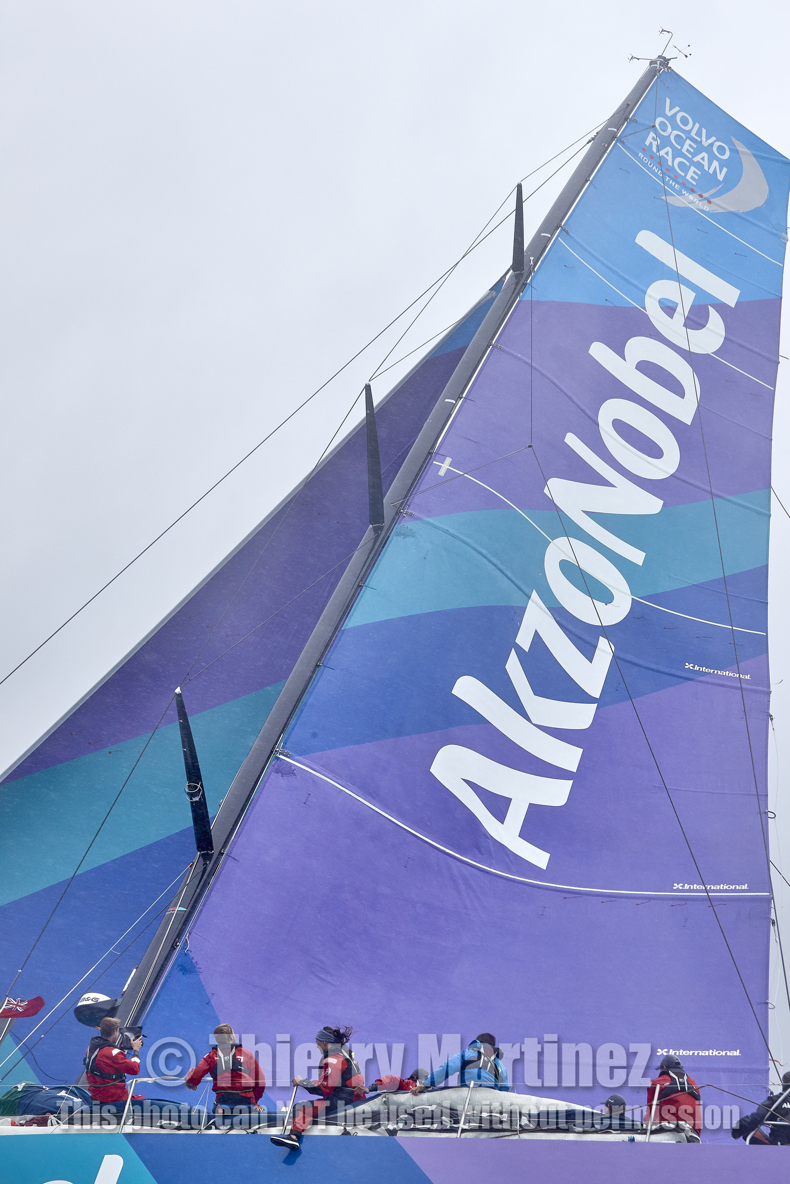 THM-17_062511_team AkzoNobel