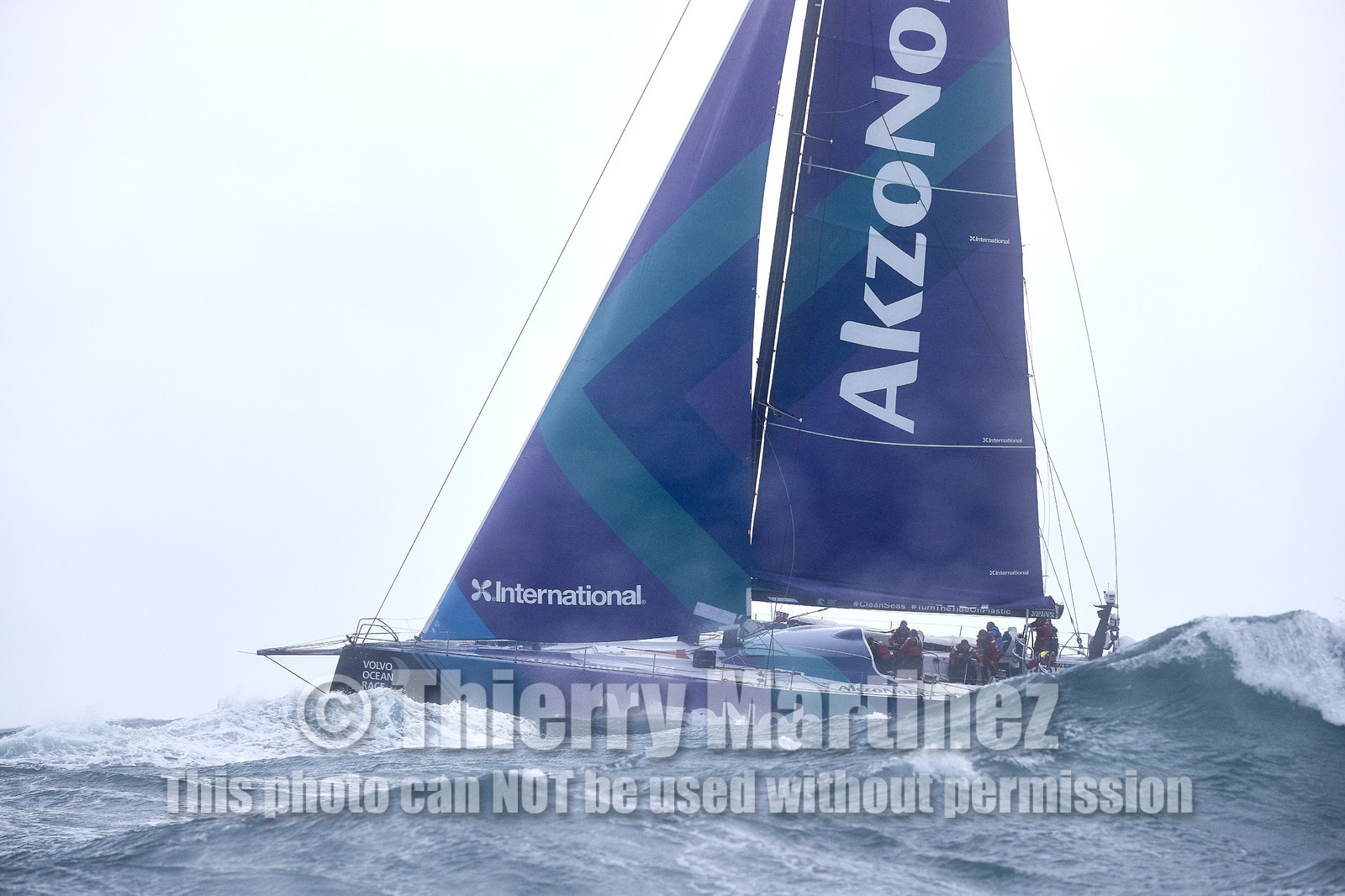 THM-17_062916_team AkzoNobel