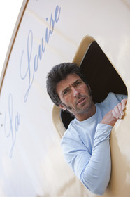 Thierry Dubois (FRA) et son bateau LA LOUISE