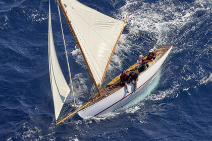 THM-21_23164_VOILES ST TROPEZ DAY 2 HELI