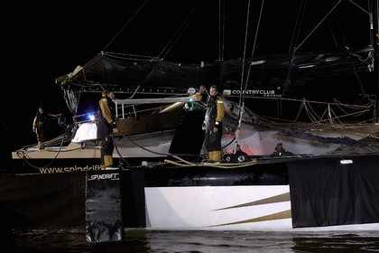 MAXI  SPINDRIFT 2 Jules Verne trophy  2015 2016 attempt.