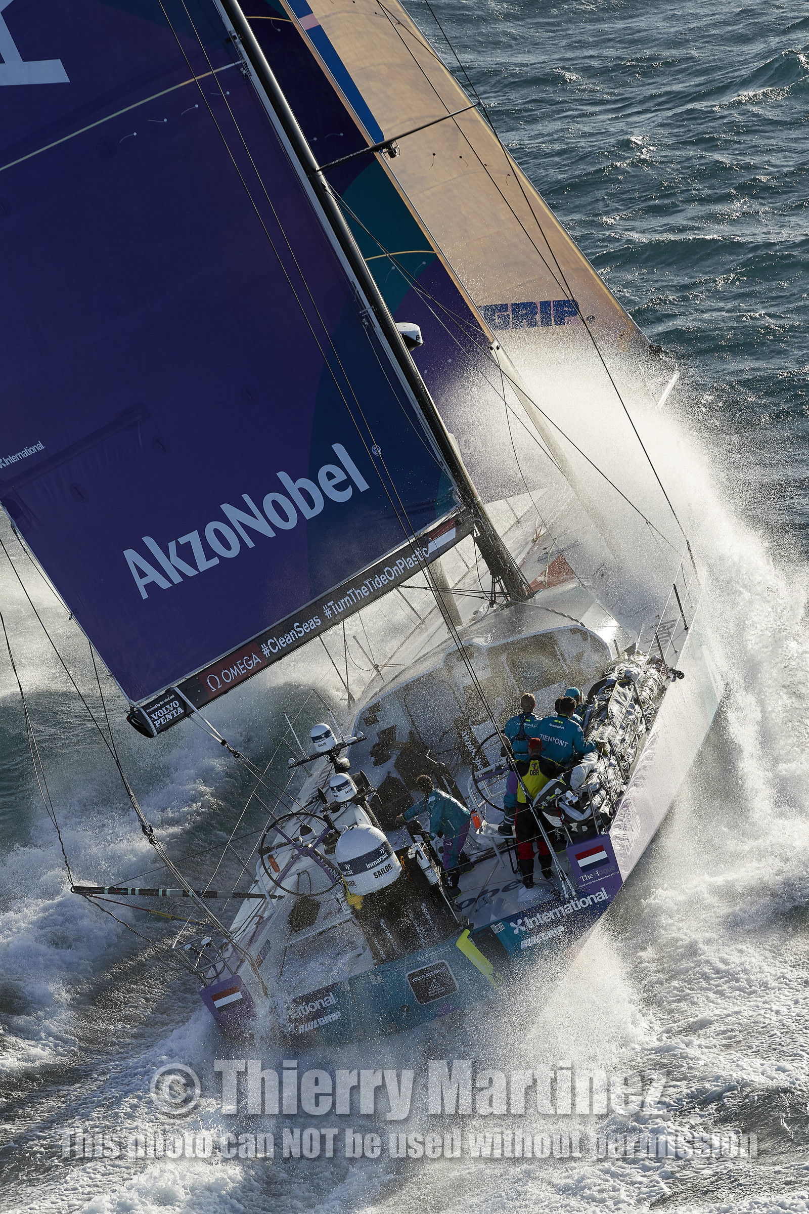 THM-17_105061_VOR-LISBON-LEG2start