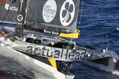 « ULTIM ACTUAL LEADER , Skipper Yves Le Blevec.
