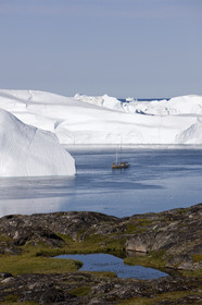 Schooner LA LOUISE sailing on west coast of Greenland.