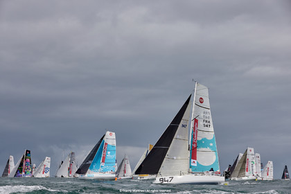 23_21867   © Thierry Martinez. LES SABLES D'OLONNE, 85 - FRANCE 25 septembre 2023.Départ MINI TRANSAT 2023. Départ du Dimanche 24 septembre retardé au Lundi 25 Sept .Les Sables d’Olonne (FRA)    Santa Cruz de la Palma ( Canaries)    St François ( Guadeloupe): 4050 NM.