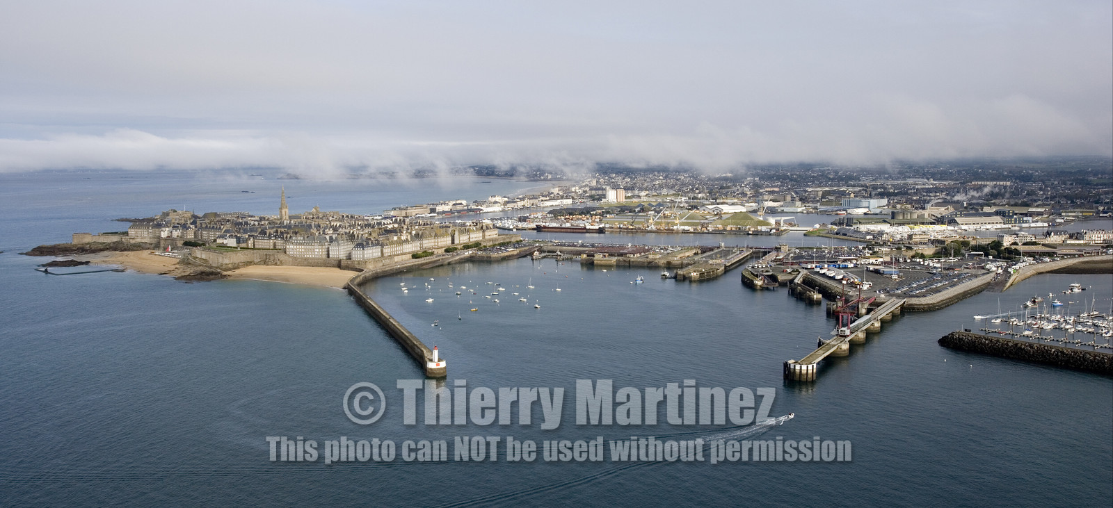 ROUTE DU RHUM Start in St Malo.Oct  2006