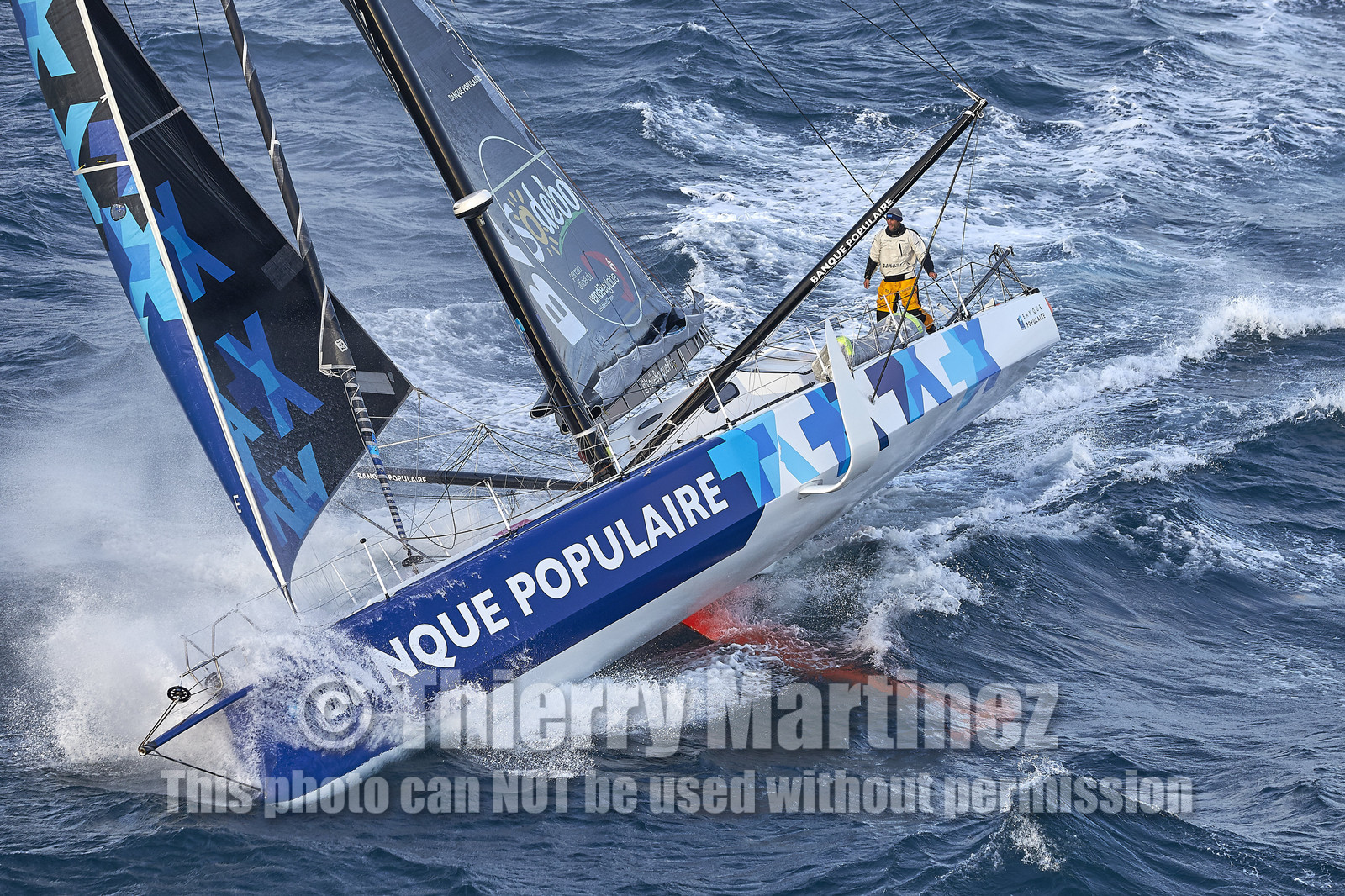 THM-17_000906_VendeeGlobeFinish