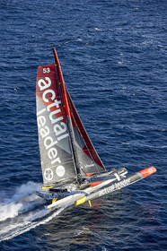 « ULTIM ACTUAL LEADER , Skipper Yves Le Blevec.