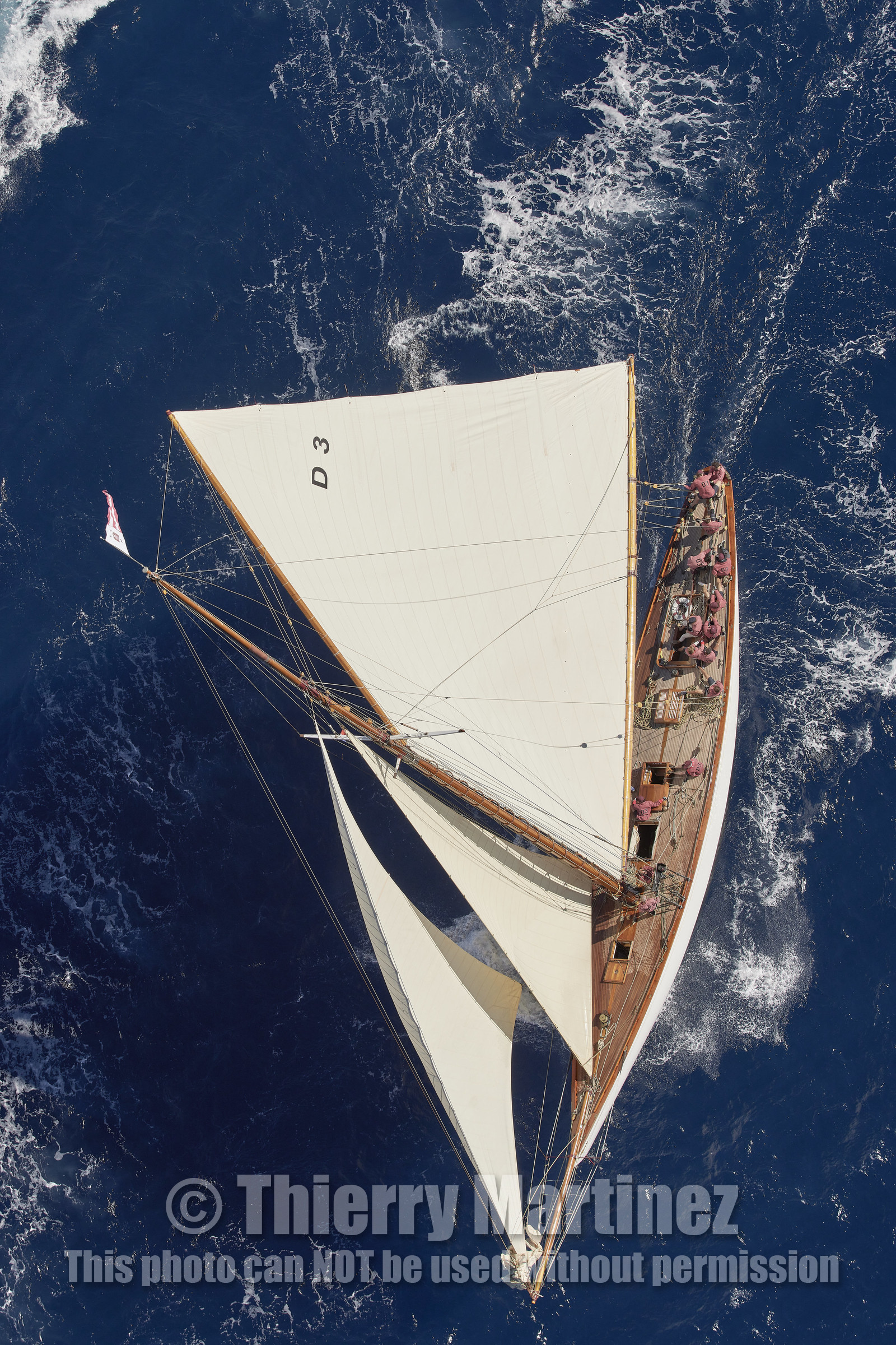 THM-21_23260_VOILES ST TROPEZ DAY 2 HELI