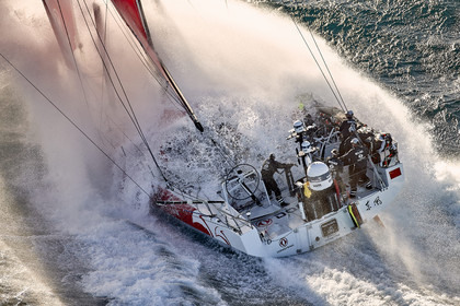 THM-17_107601_VOR-LISBON-LEG2start