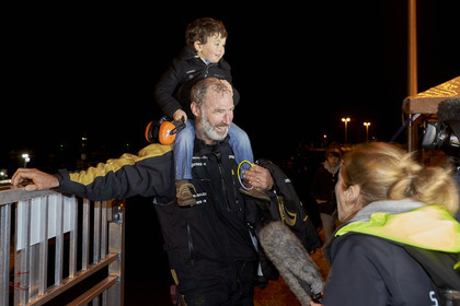 MAXI  SPINDRIFT 2 Jules Verne trophy  2015 2016 attempt.