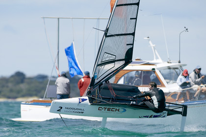 2015 McDougall + McConaghy Moth Worlds. Sorrento - VIC AUSTRALIA  . 6 16 January 2015. Organize by Sorrento Sailing Couta Boat Club.