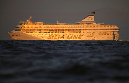 03_3251D © Th.Martinez,STOCKHOLMSWEDEN10 07 03-Archipelago Raid (2003). Leg 4, Marieham (Finland ) to Fejan (Sweden) . Crossing a ferry at sunset.