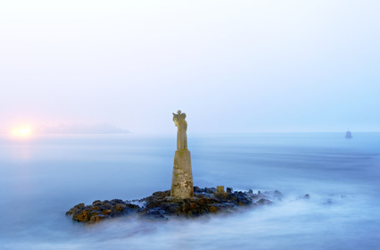 Levé de soleil à la cale du Guilvain.