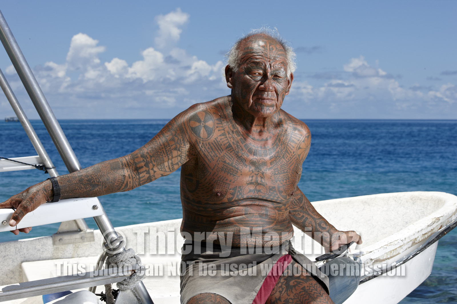 15_026819  ©ThMartinez Sea&Co.  RANGIROA - ARCHIPEL des TUAMOTU. POLYNESIE FRANCAISE .  8 Février 2015. ..HURI, pilote Taxi Boat à Rangiroa.