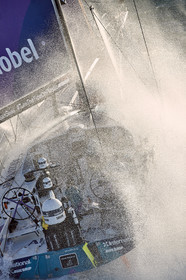 THM-17_108756_VOR-LISBON-LEG2start