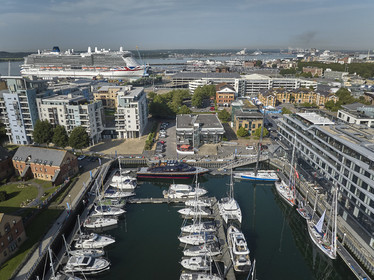23_17808   © Thierry Martinez   Studio Borlenghi.SOUTHAMPTON,  - UK 9 septembre 2023.OCEAN GLOBE RACE 2023.Start Leg 1 Sunday 10th Sept 2023: Southampton ( UK)   Cape Town ( South Africa) - 6650NM.