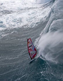 Ho'okipa beach HAWAII - USA . Jan 2007.