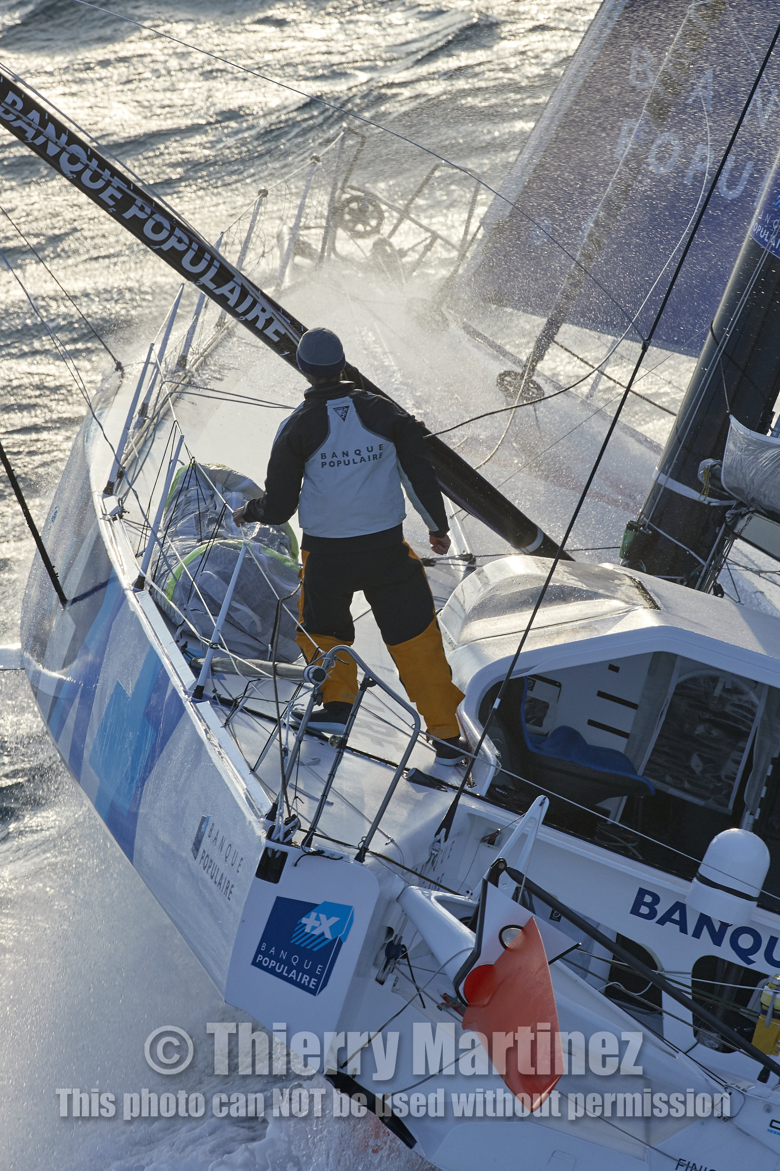 THM-17_000122_VendeeGlobeFinish