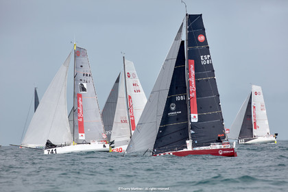 23_22512   © Thierry Martinez. LES SABLES D'OLONNE, 85 - FRANCE 25 septembre 2023.Départ MINI TRANSAT 2023. Départ du Dimanche 24 septembre retardé au Lundi 25 Sept .Les Sables d’Olonne (FRA)    Santa Cruz de la Palma ( Canaries)    St François ( Guadeloupe): 4050 NM.
