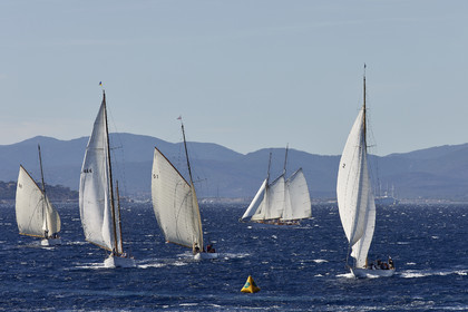 THM-21_23235_VOILES ST TROPEZ DAY 2 HELI